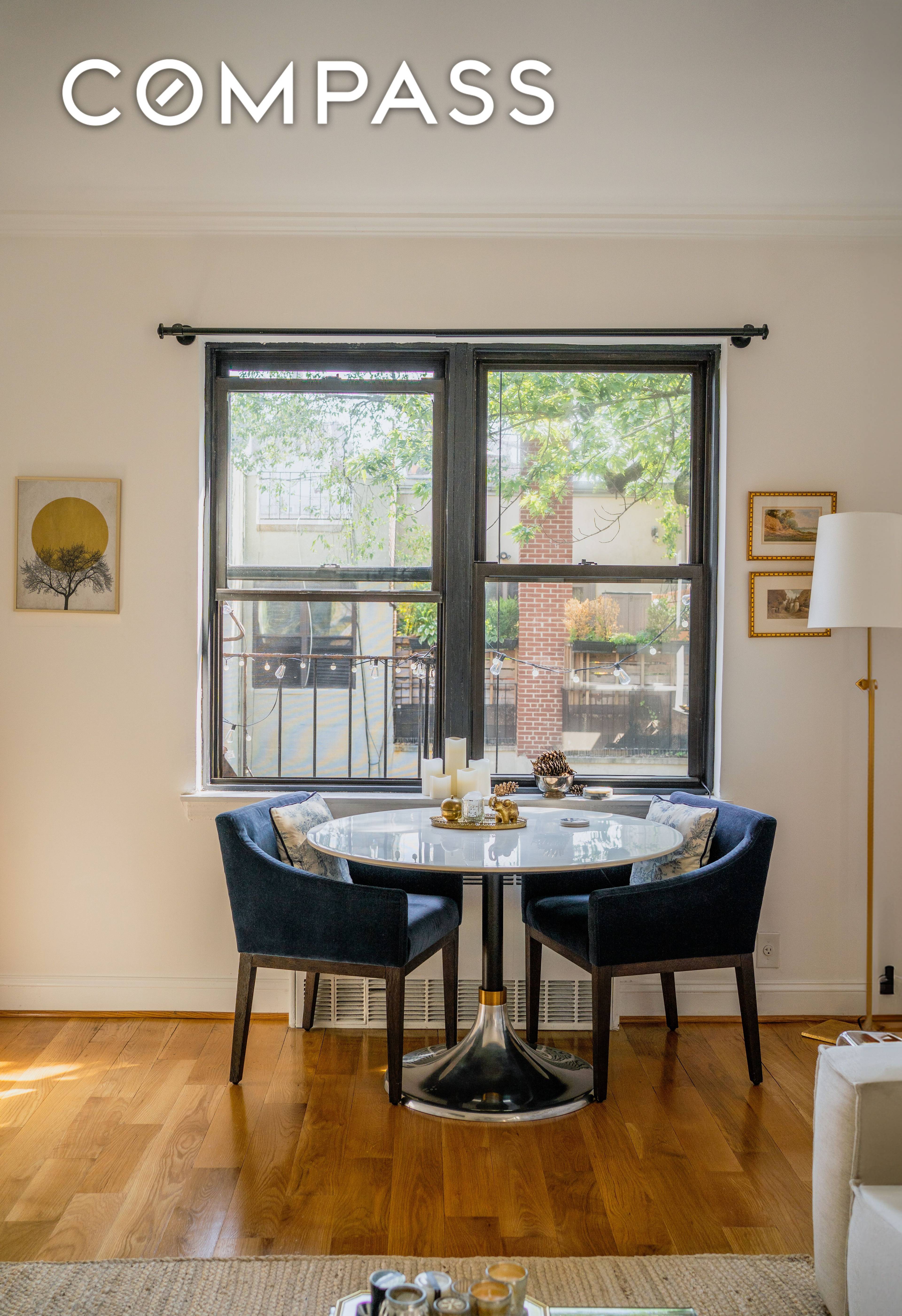 Bright amp ; Elegant Yorkville Gem Steps from Carl Schurz Park !