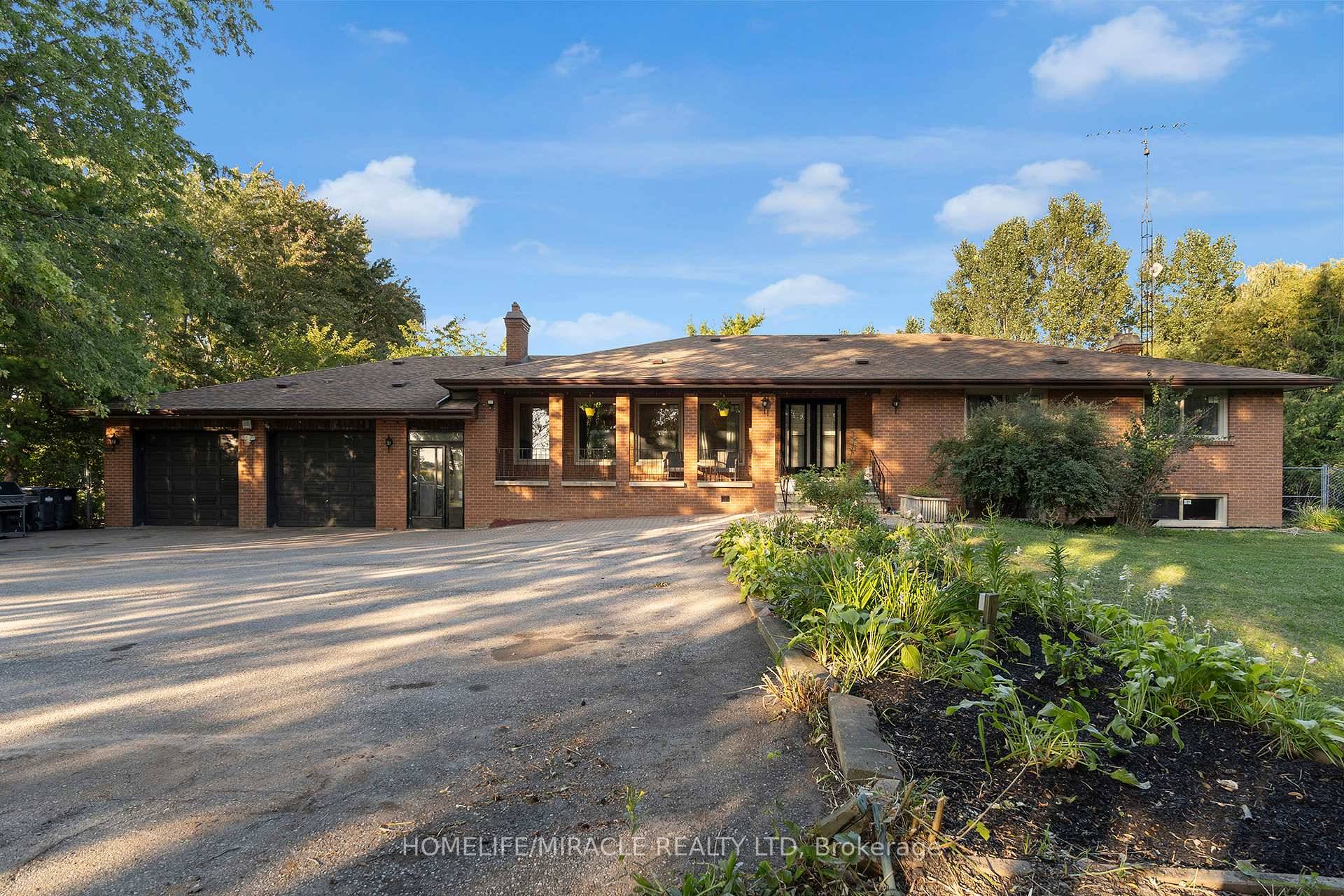 This stunning countryside property combines modern upgrades, functional space, and rural charm perfect for families, hobbyists, or investors.