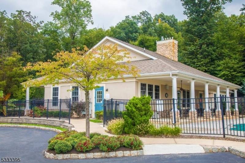 Fabulous Syracuse unit, largest model offering exceptional space, style and amenities in the highly desirable Forges community.