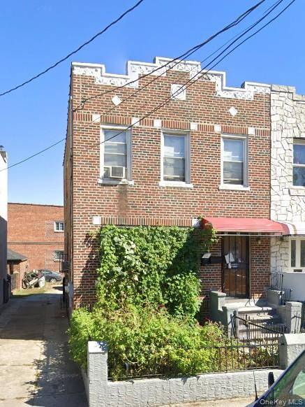 House For Sale.