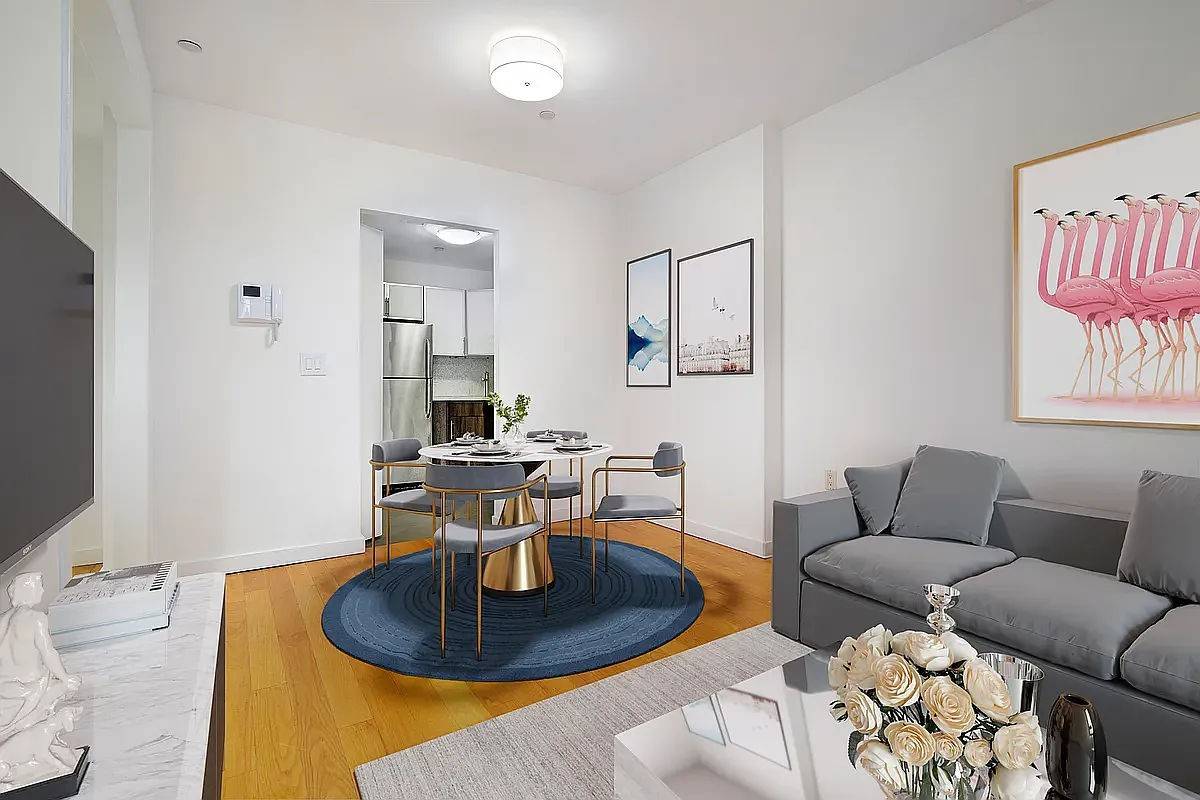 Welcome home to Flatiron 18 a full service elevator doorman building in the heart of the most sought after neighborhood in New York City.