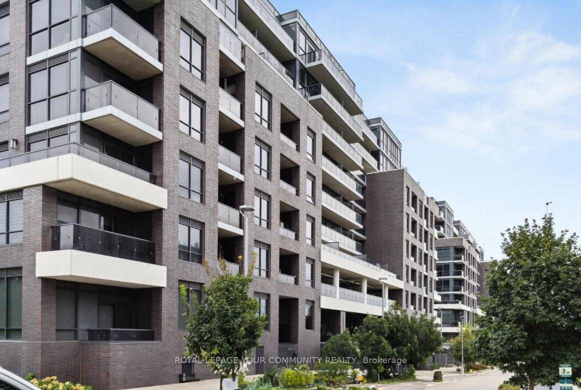 Bright and functional 1 Den unit with parking at Park Terrace in Valhalla Town Square.