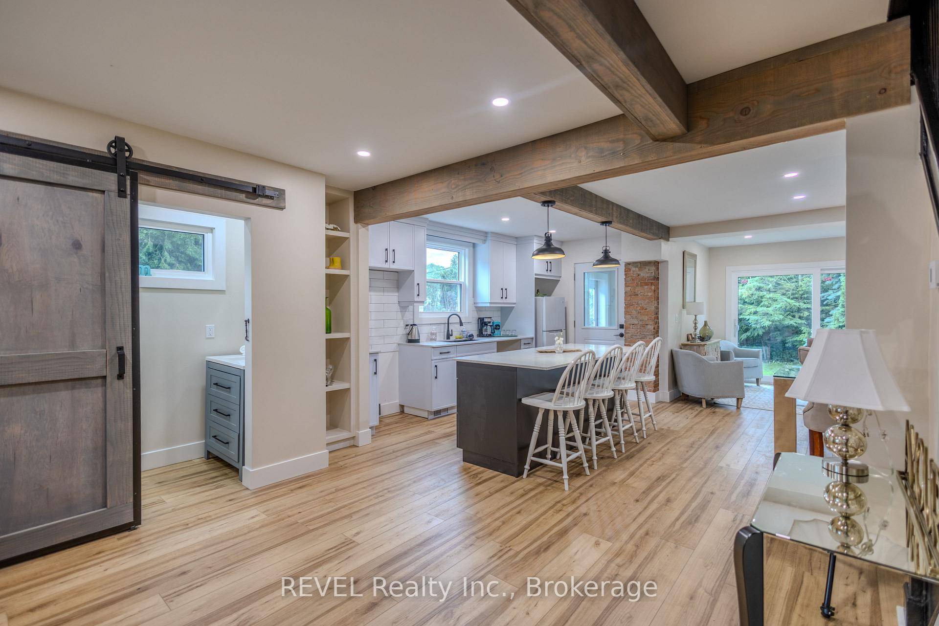 Modern Elegance Meets Timeless Charm !