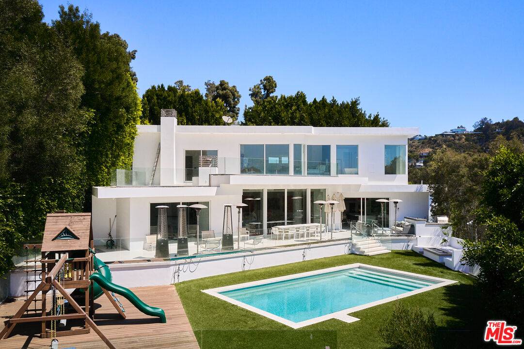 1247   LAGO VISTA DR Beverly Hills Flats LA