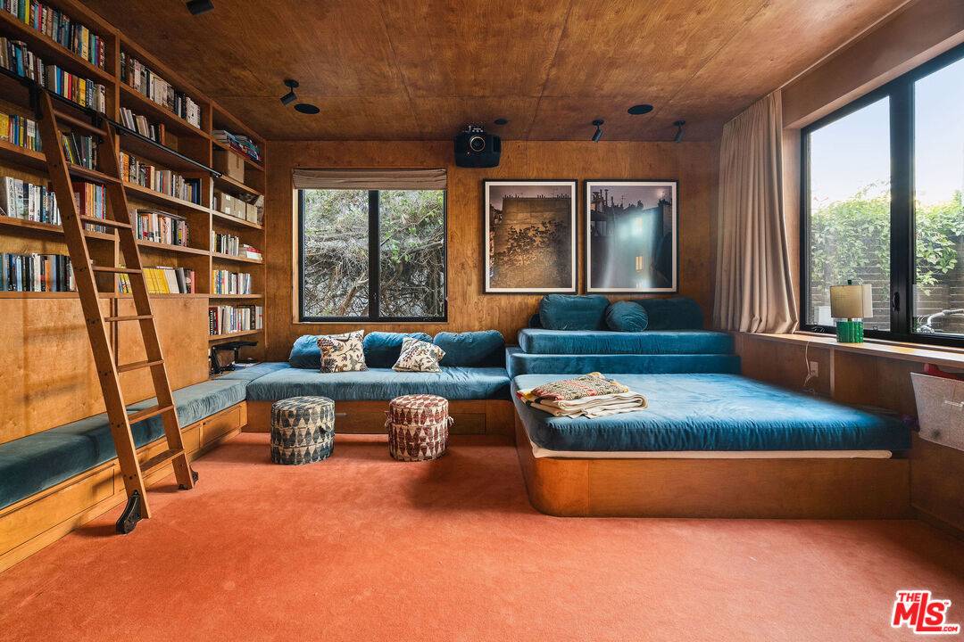 734   Palms Blvd 3BR Marina Del Rey La