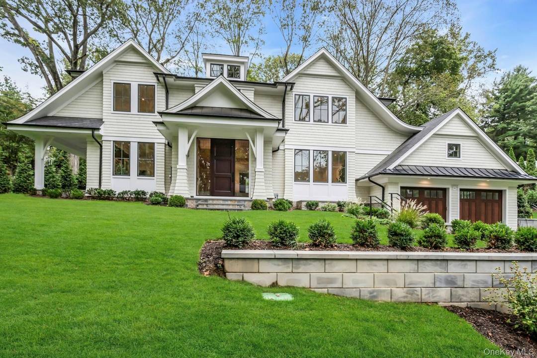 Welcome to 80 The Oaks, Roslyn Estates, a majestic masterpiece with a resort style backyard amp ; pool situated on just shy of half an acre.