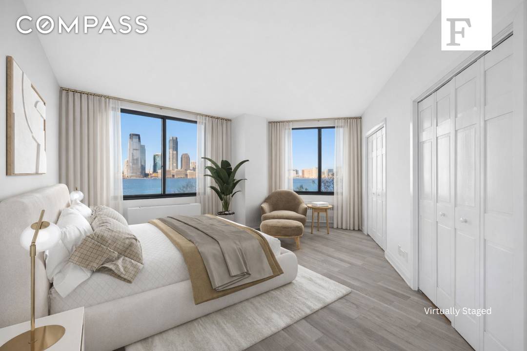 Spacious, sun drenched, and facing due west over the Hudson River, Residence 3R at Liberty Terrace offers an expansive two bedroom, two bathroom layout with over 1, 000 square feet ...