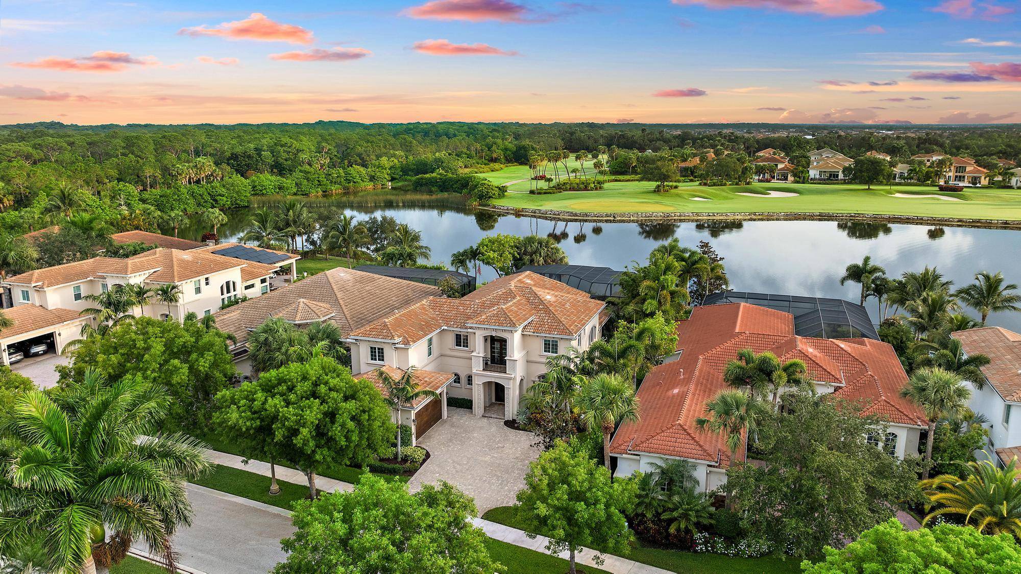 IMMEDIATE ACCESS to a FULL GOLF MEMBERSHIP !