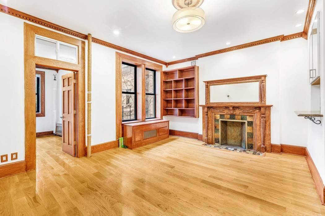 Beautiful and totally renovated three bedroom two full bath apartment in gorgeous and very well kept Townhouse just moment from Central Park West with only three other units in the ...