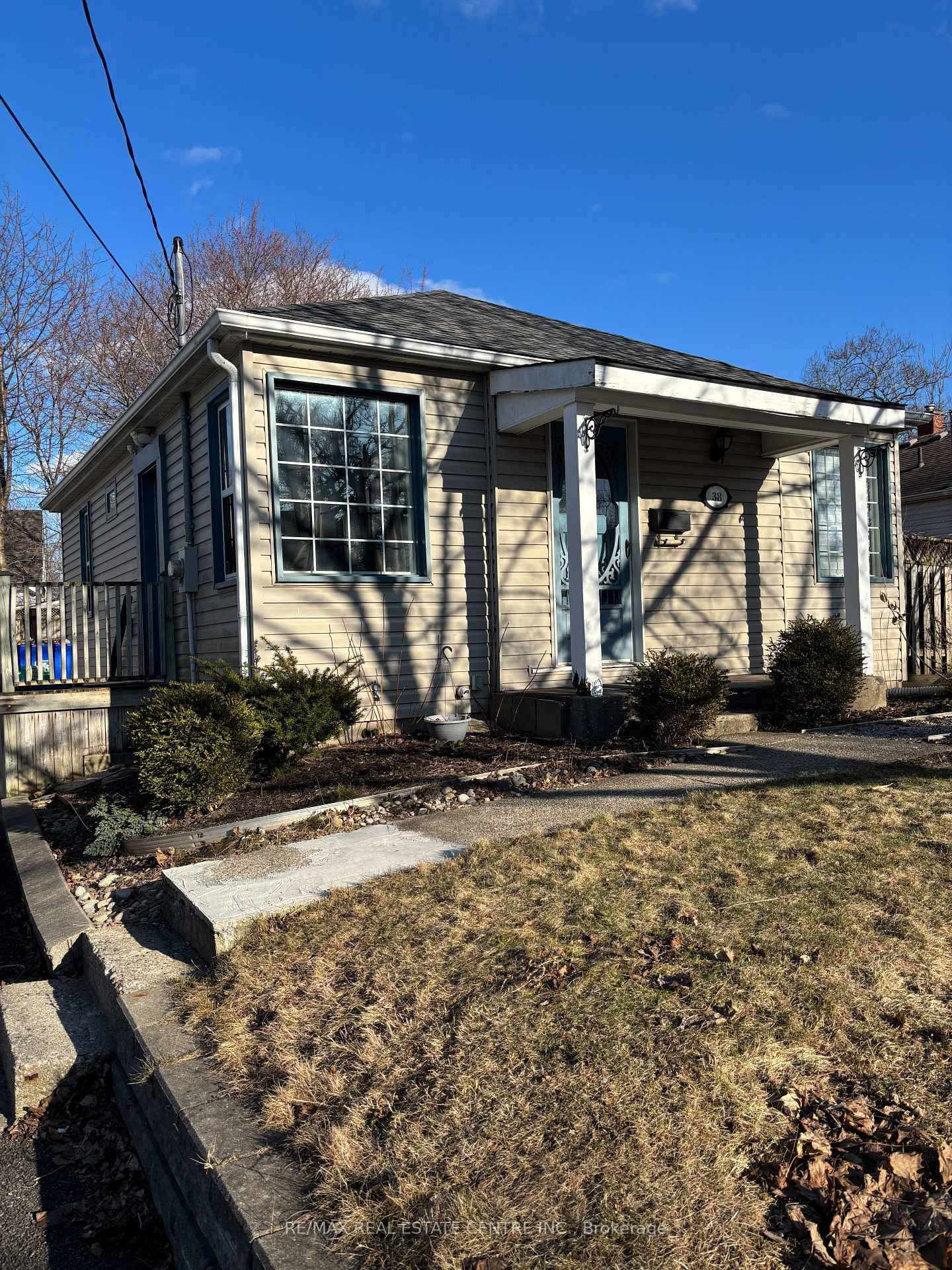 Here's your chance to own a charming home in the highly sought after neighborhood of Forest Hill !