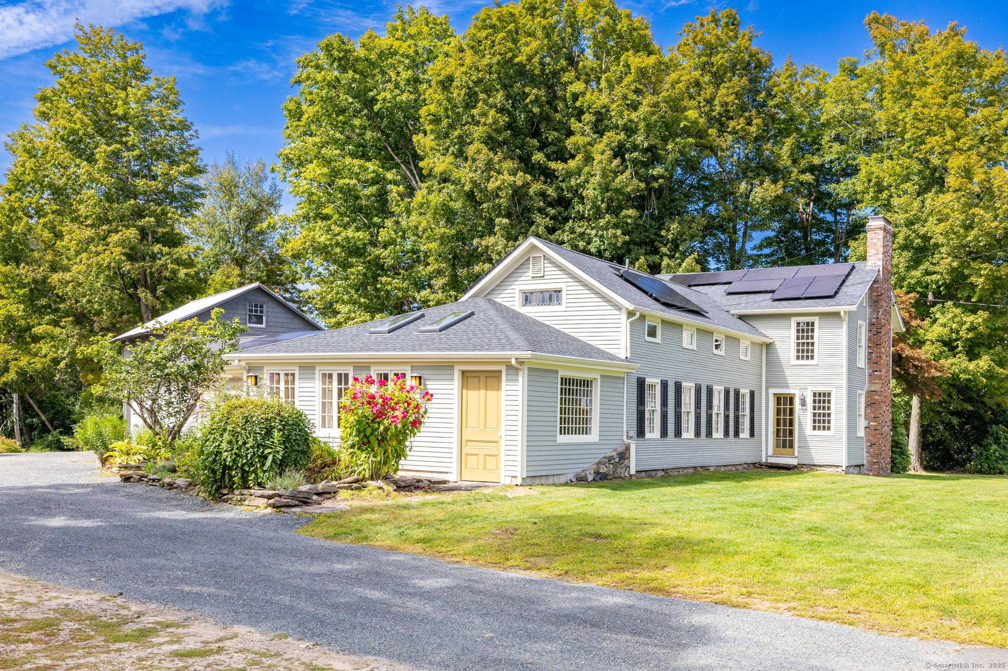 The David Gaines House Circa 1790 Historic Charm Meets Modern Comfort Step into a piece of Hartland's history with this beautifully preserved antique home, proudly recognized as the first residence ...