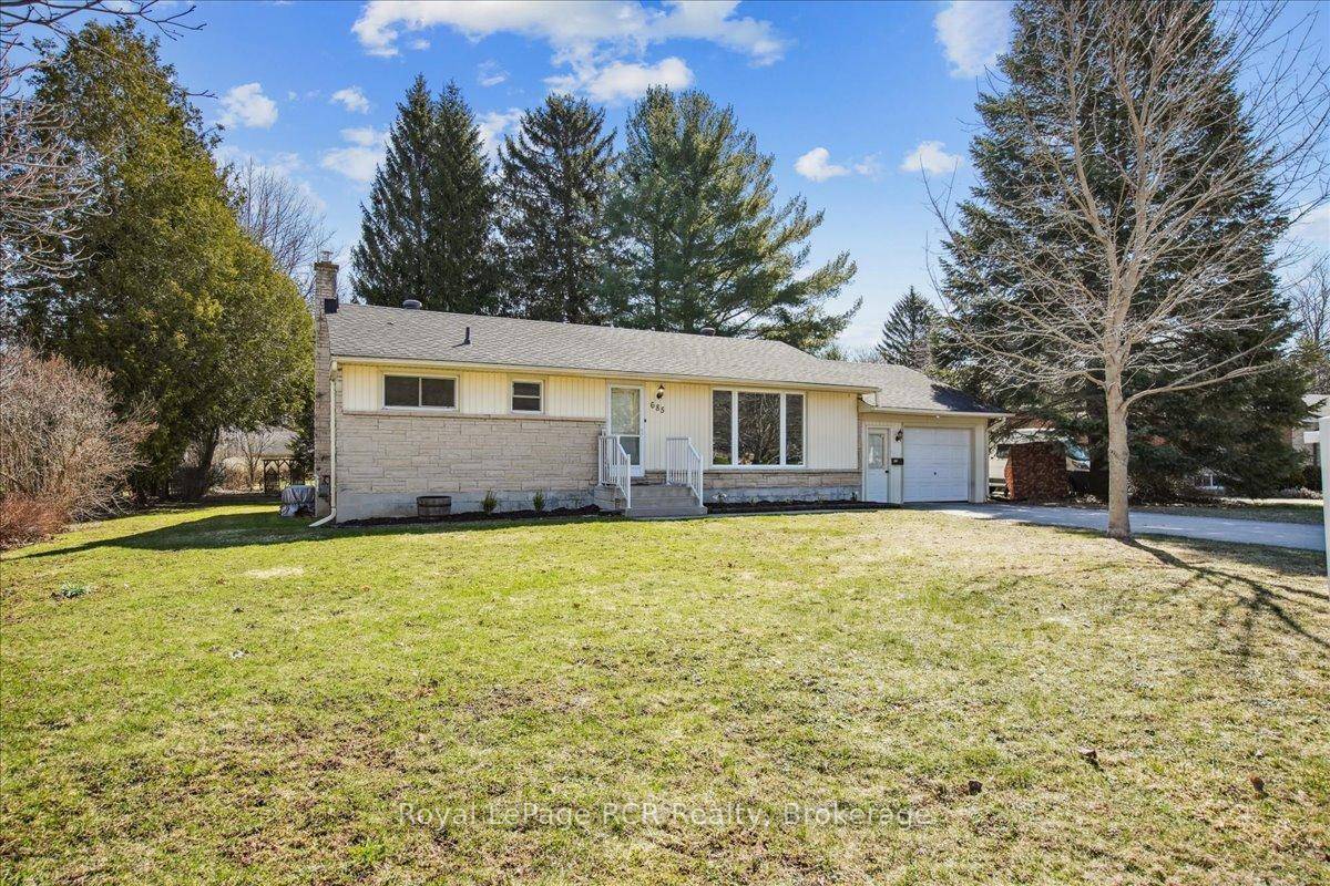 Welcome to this charming 3 bedroom, 1.