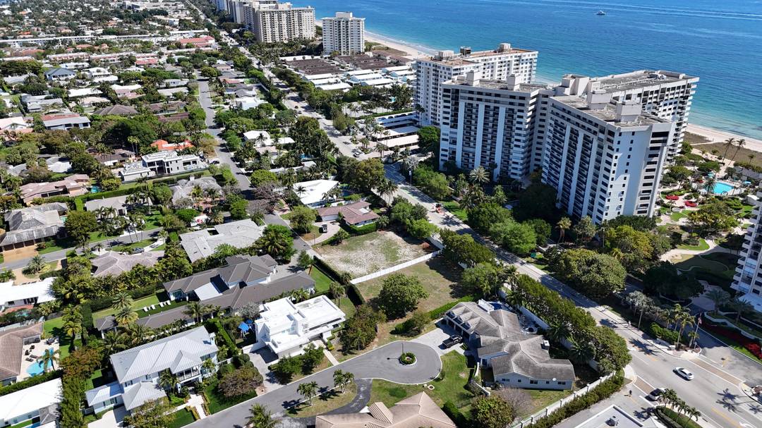 THE LAST UNDEVELOPED HOMEBUILDING SITE IN SEA RANCH LAKES.