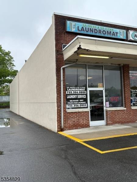 UNBELIEVABLE OPPORTUNITY TURNKEY, WELL ESTABLISHED PROFITABLE LAUNDROMAT BUSINESS FOR SALE LOCATED IN HIGH TRAFFIC STRIP MALL IN THE CENTER OF SOMERSET.