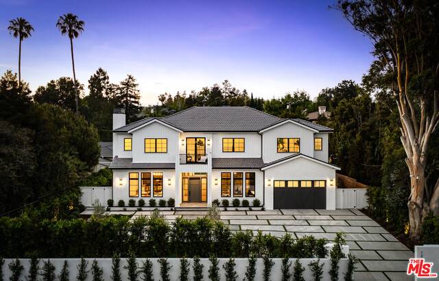 12825   San Vicente Blvd Brentwood LA