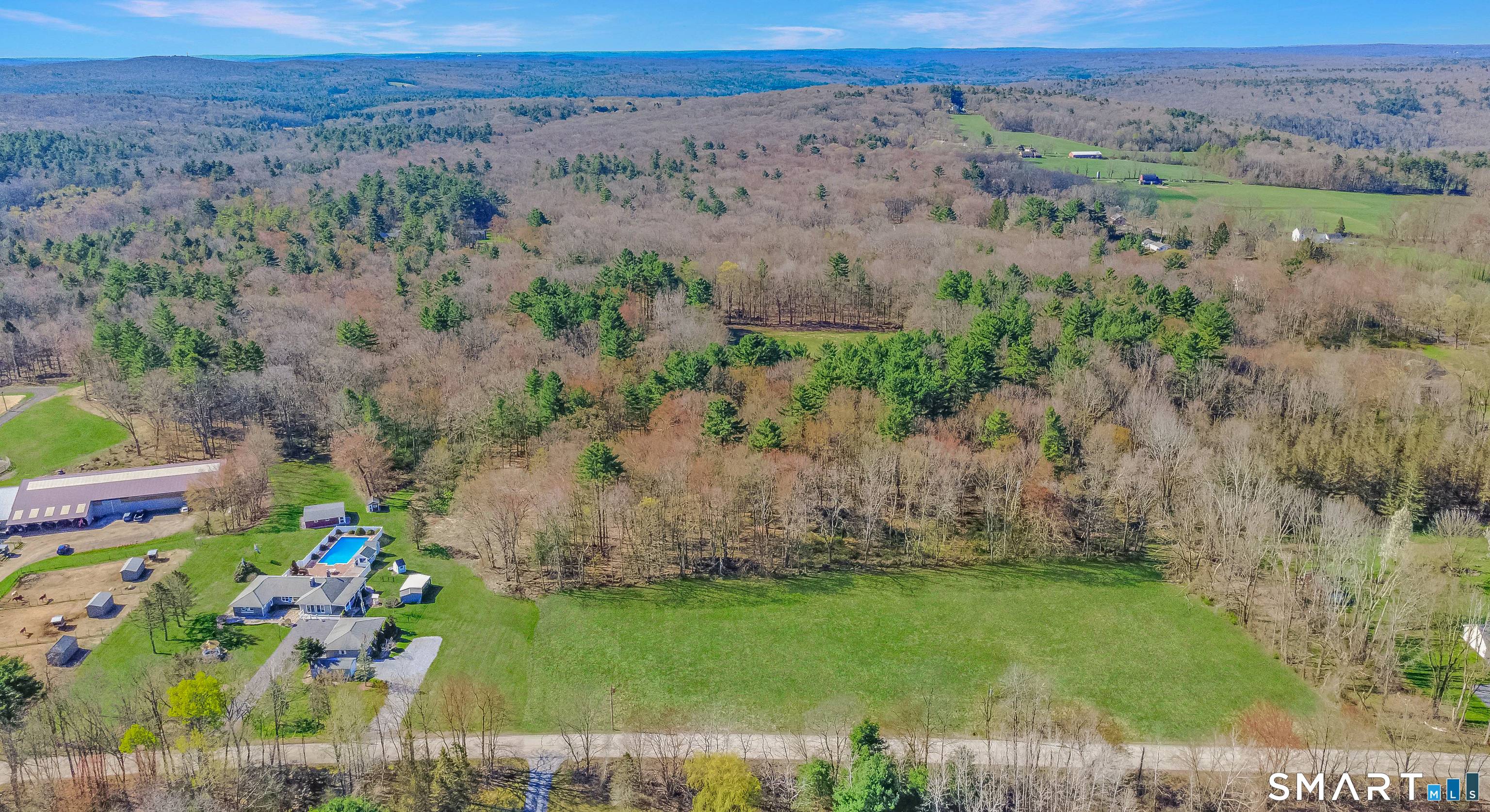 MAJOR PRICE IMPROVEMENT Staged pictures to allow buyers to see the potential.