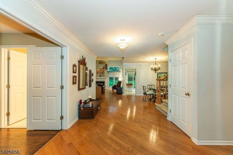 Experience Luxury living in this 3 Bedroom Metropolitan model in a premium location in the much sought after Townhome community of Longview.
