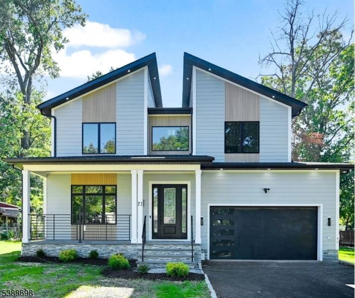 Welcome to this beautiful New Construction 6 bedroom, 5.