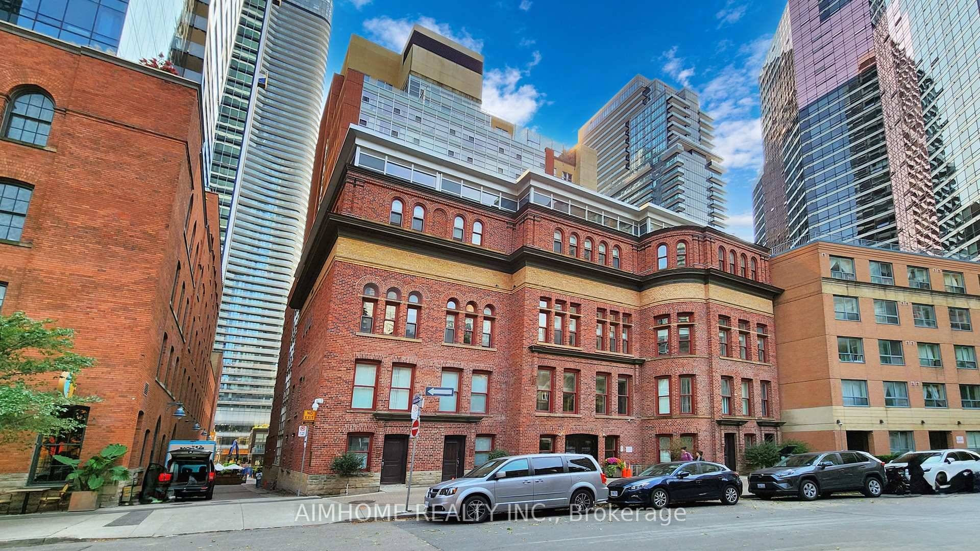Enjoy Luxury Living At Boutique 'Eleven Residences' In Central Toronto !