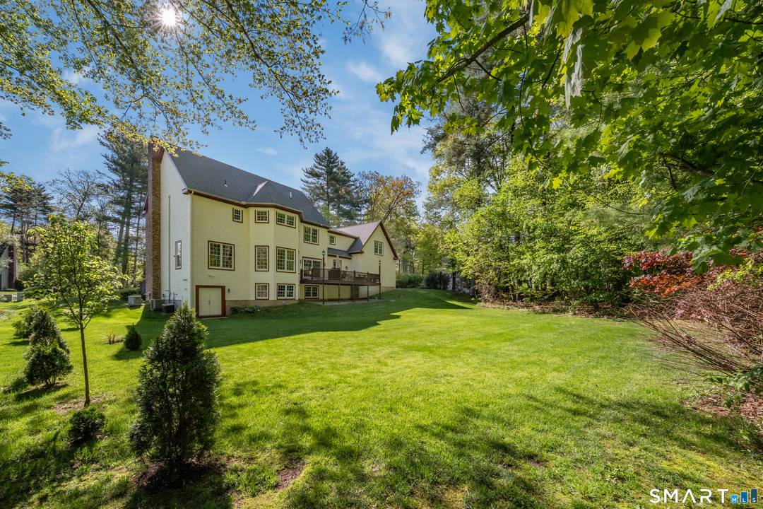 Enjoy the perfect combination of location, inviting spacious design, picturesque setting in this beautiful young 10 rm Colonial in the heart of Avon.