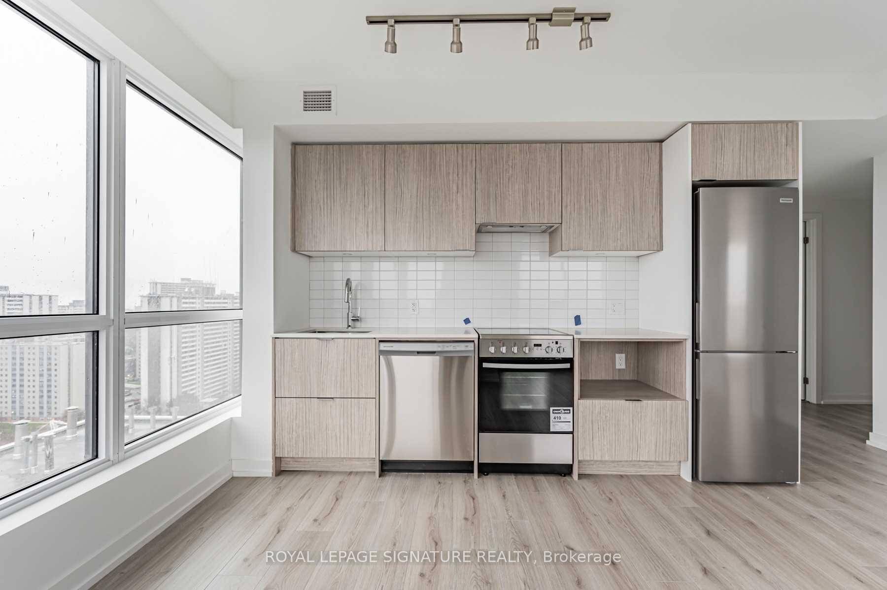 The Rosedale, Located Conveniently On The Bloor Line Just Minutes Away From Yonge, Yorkville, Uoft, Rosedale, Cabbagetown And More !