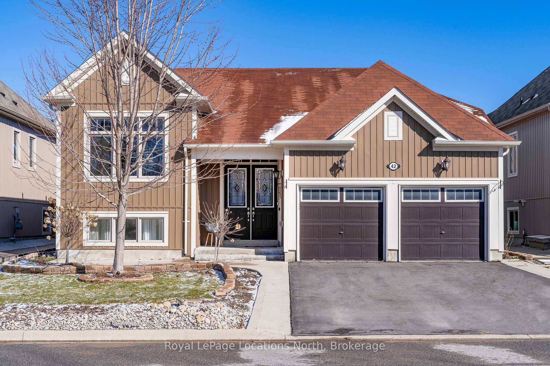 This 2 Bed 3 Full Bath, Raised Bungalow in West End Wasaga Beach is move In ready !