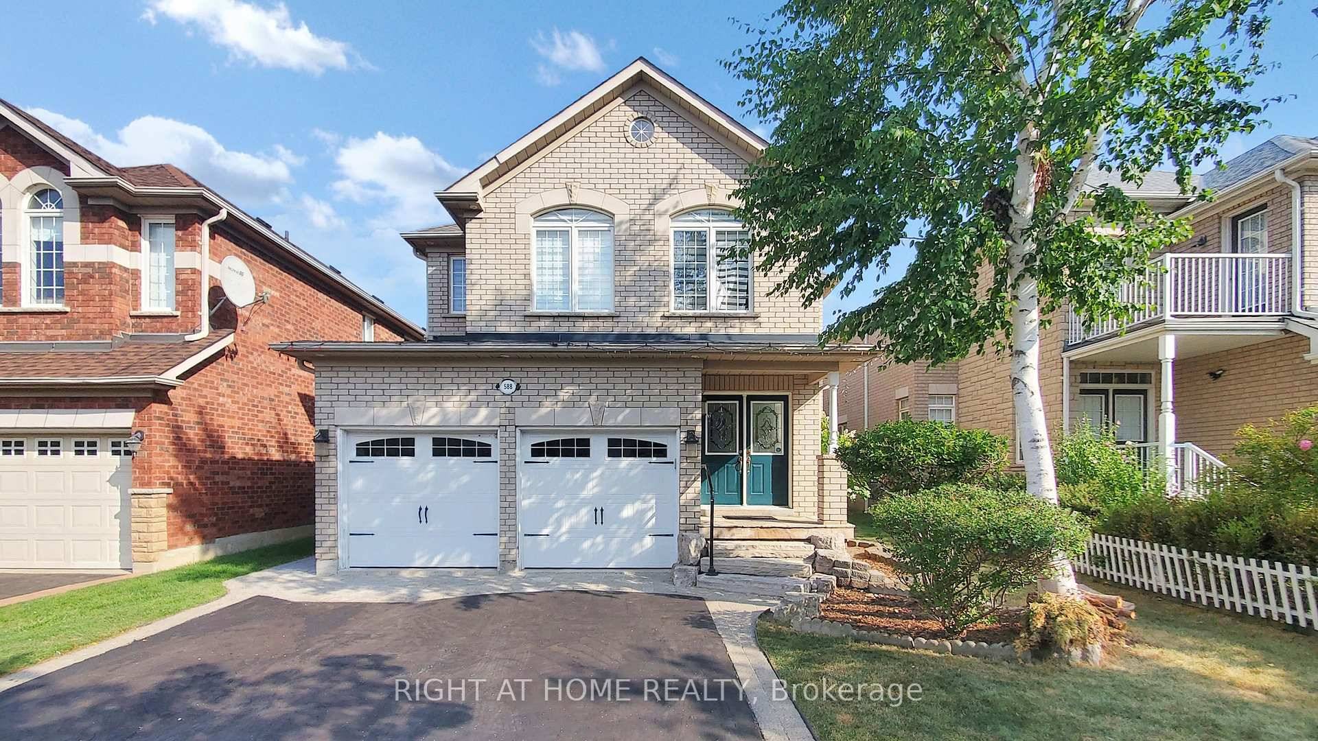 Discover the perfect blend of comfort, space, and elegance in this stunning 4 bedroom, 4 bathroom family home designed with growing families in mind.