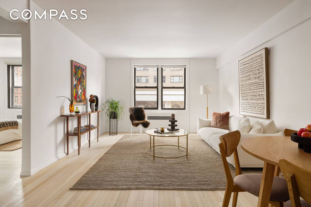 BEAUTIFULLY RENOVATED, SUN FILLED 1BR IN PRIME GREENWICH VILLAGE A rare opportunity to own a fully renovated, sun drenched one bedroom in the heart of Greenwich Village.