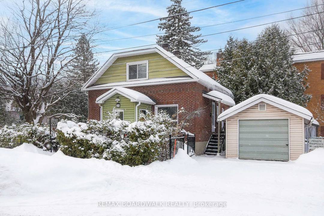 Legal Duplex minutes from the Parliament Buildings, immediate possession, corner lot with detached oversized garage and parking for 4 cars, 95 feet frontage lot house built on one side, 2 ...