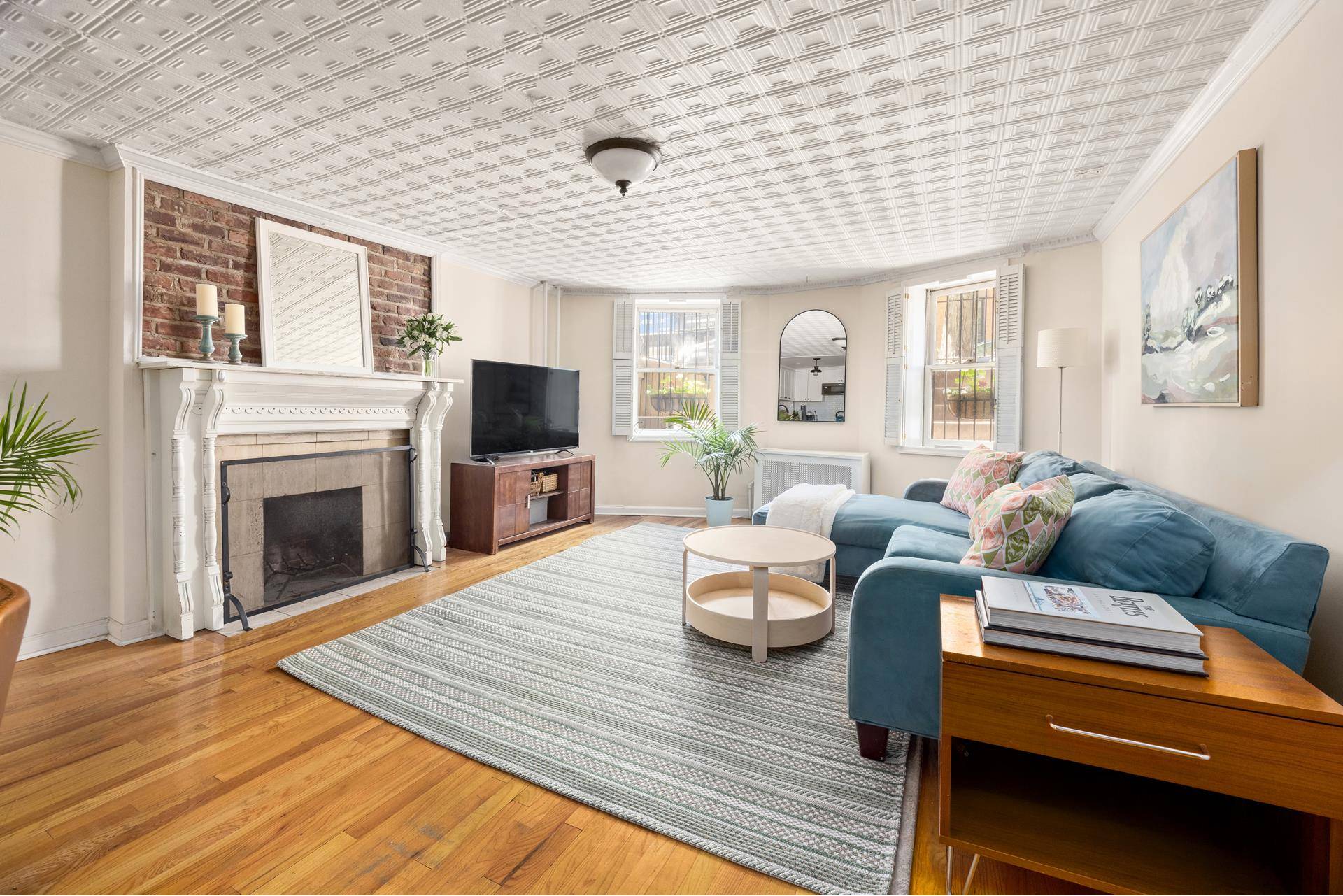 3 Bedroom Co op with Private Garden in the Heart of Cobble Hill This beautiful 3 bedroom, 2 bathroom co op offers the perfect combination of classic Brooklyn charm and ...