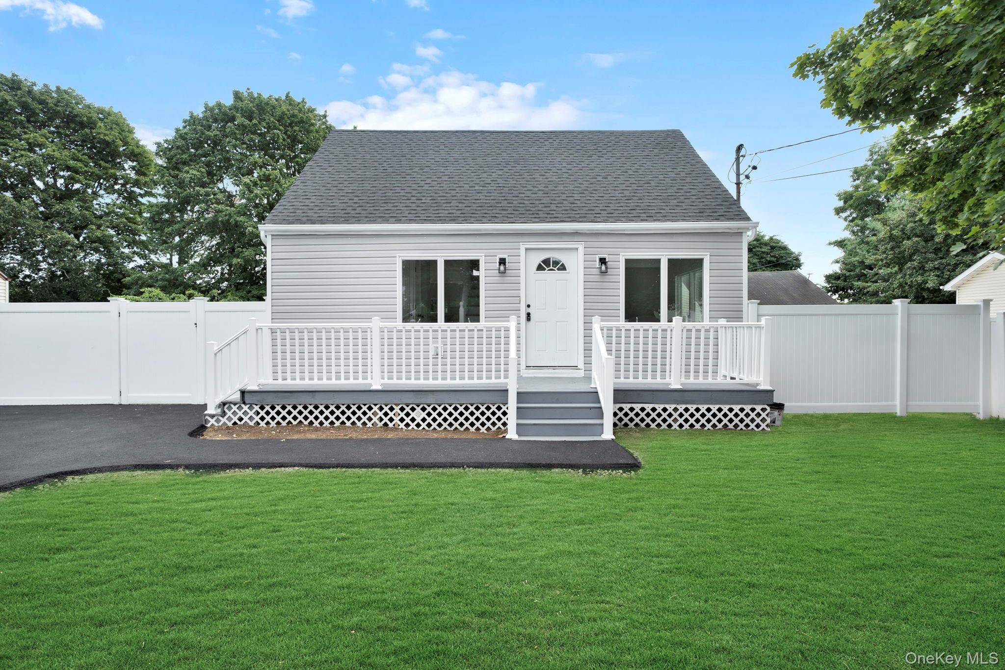 Welcome to this fully renovated 3 bedroom, 2.