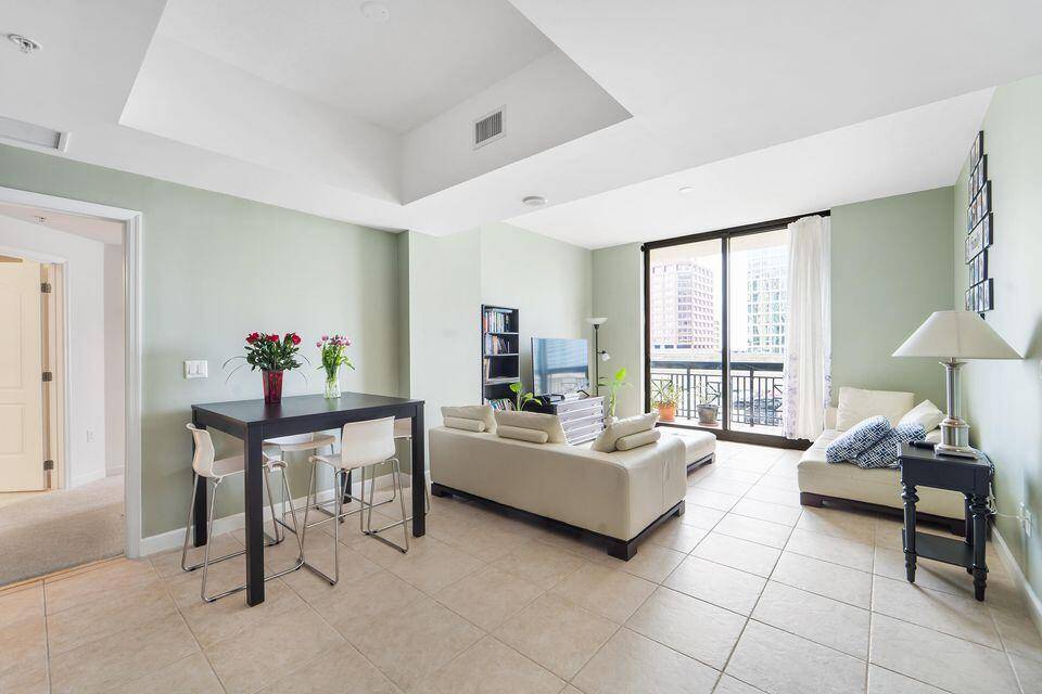 Experience the epitome of urban luxury living in this exquisite 2 bedroom with a den, 2 bath condo nestled within the coveted One City Plaza, situated in the vibrant heart ...
