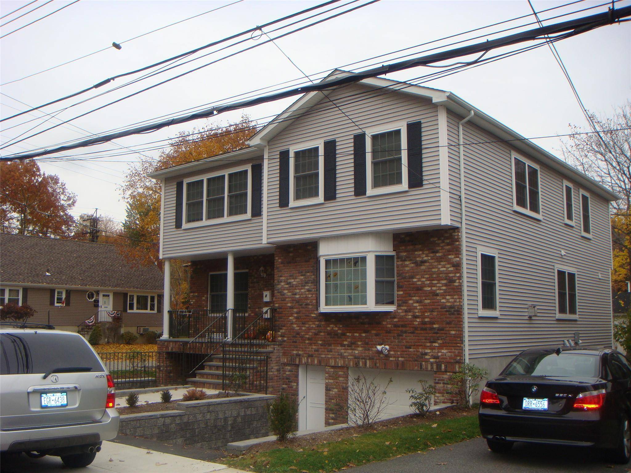 Spacious 3 bedroom duplex in the heart of Harrison, just minutes from train station and top rated schools.