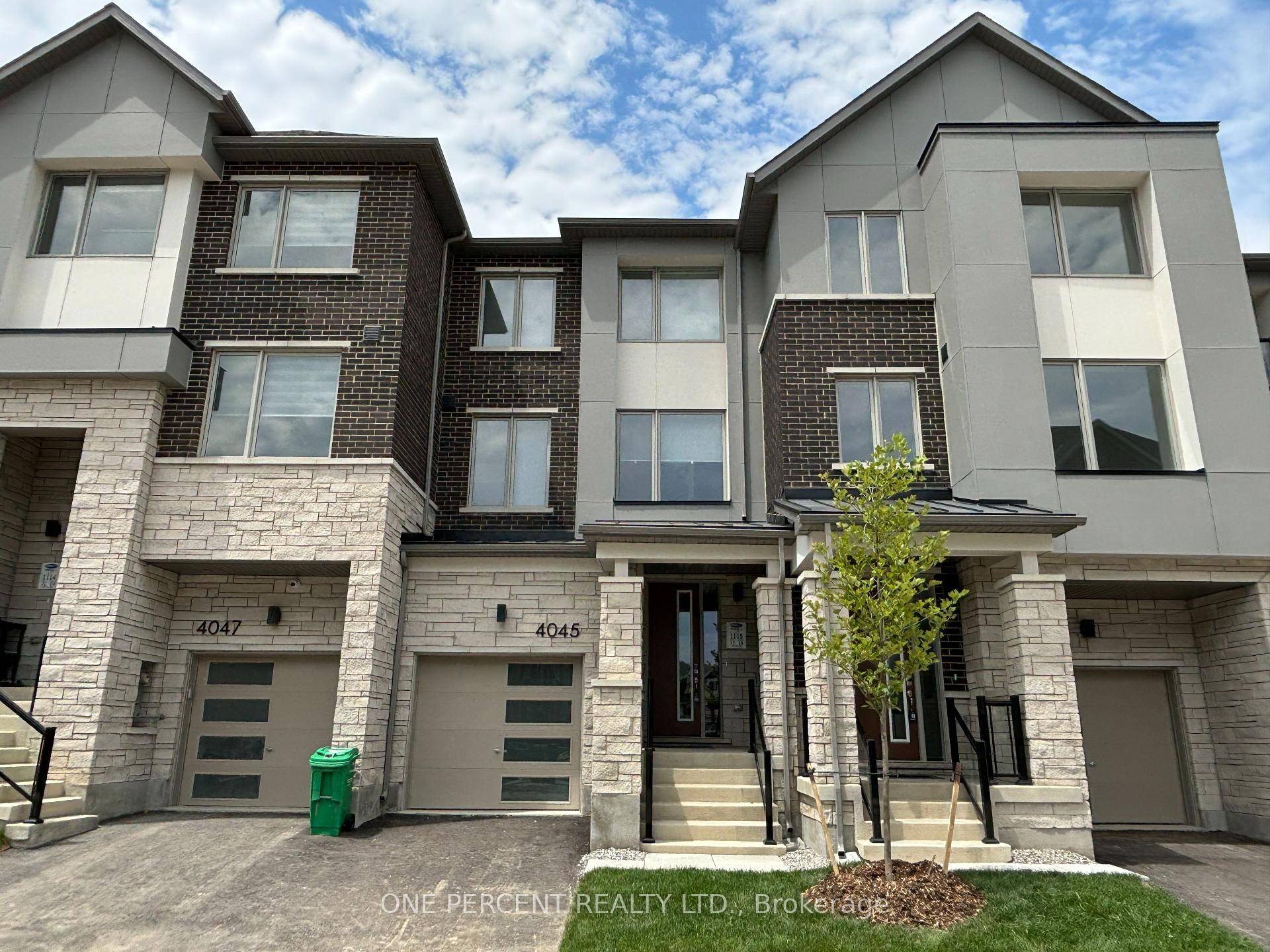 Step Into This Stunning, Modern Townhouse Nestled In The Vibrant Heart Of Churchill Meadows.