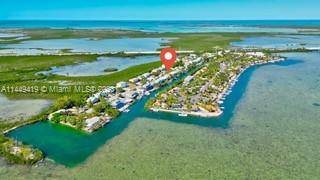 Rent 6 Month or 12 Month Lease Available NOW This stunning 2 bedroom, 2 bathroom single family home is a waterfront gem, minutes away from the vibrant and sought after ...