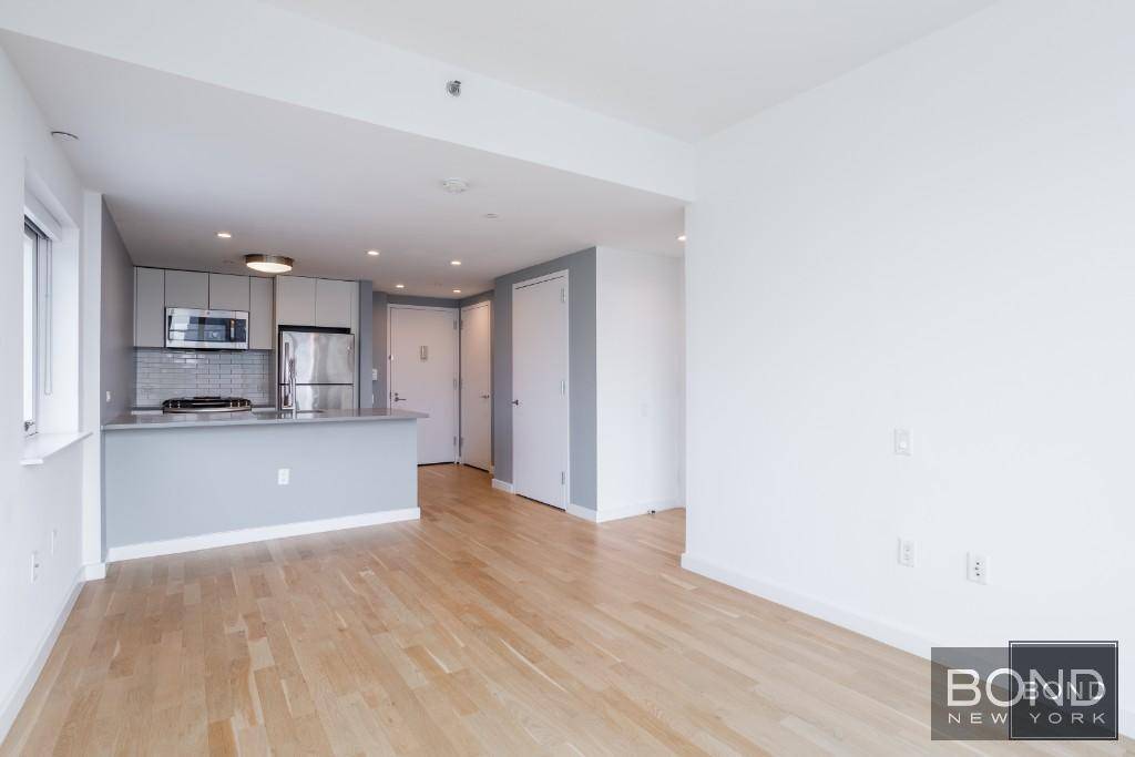 Feel at home from the moment you walk into this stunningly beautiful and bright 1 bedroom !