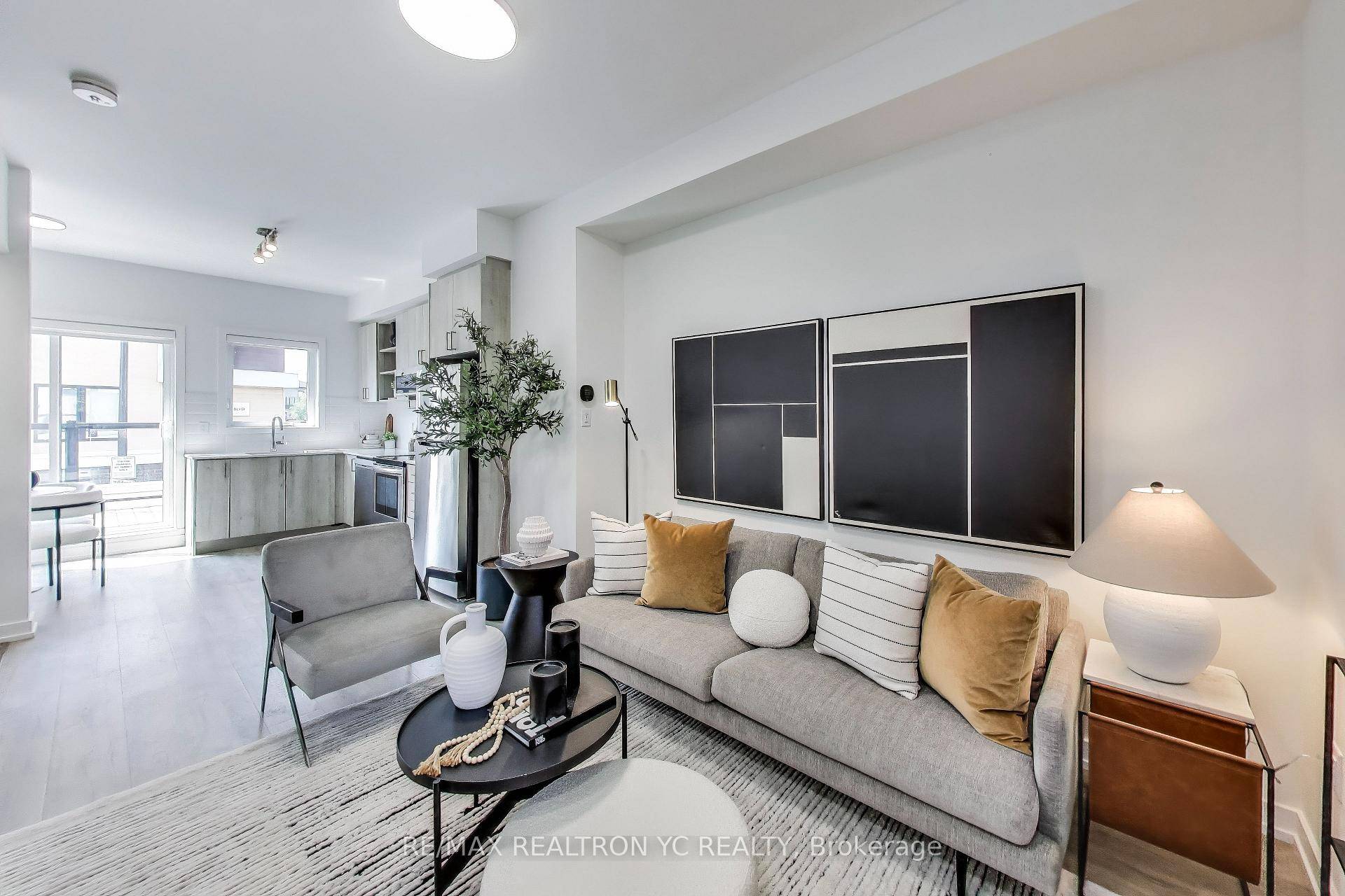 Modern 4 bedroom, 3 bathroom freehold townhome by Mattamy Homes, perfectly positioned overlooking the Downsview Park one of the largest urban park in Toronto.