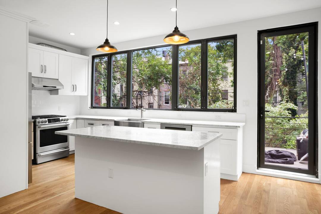 This listing for 274 Eldert Street in Bushwick presents a beautifully gut renovated two units brick townhouse, can be used for both investors or end users looking to live luxuriously ...