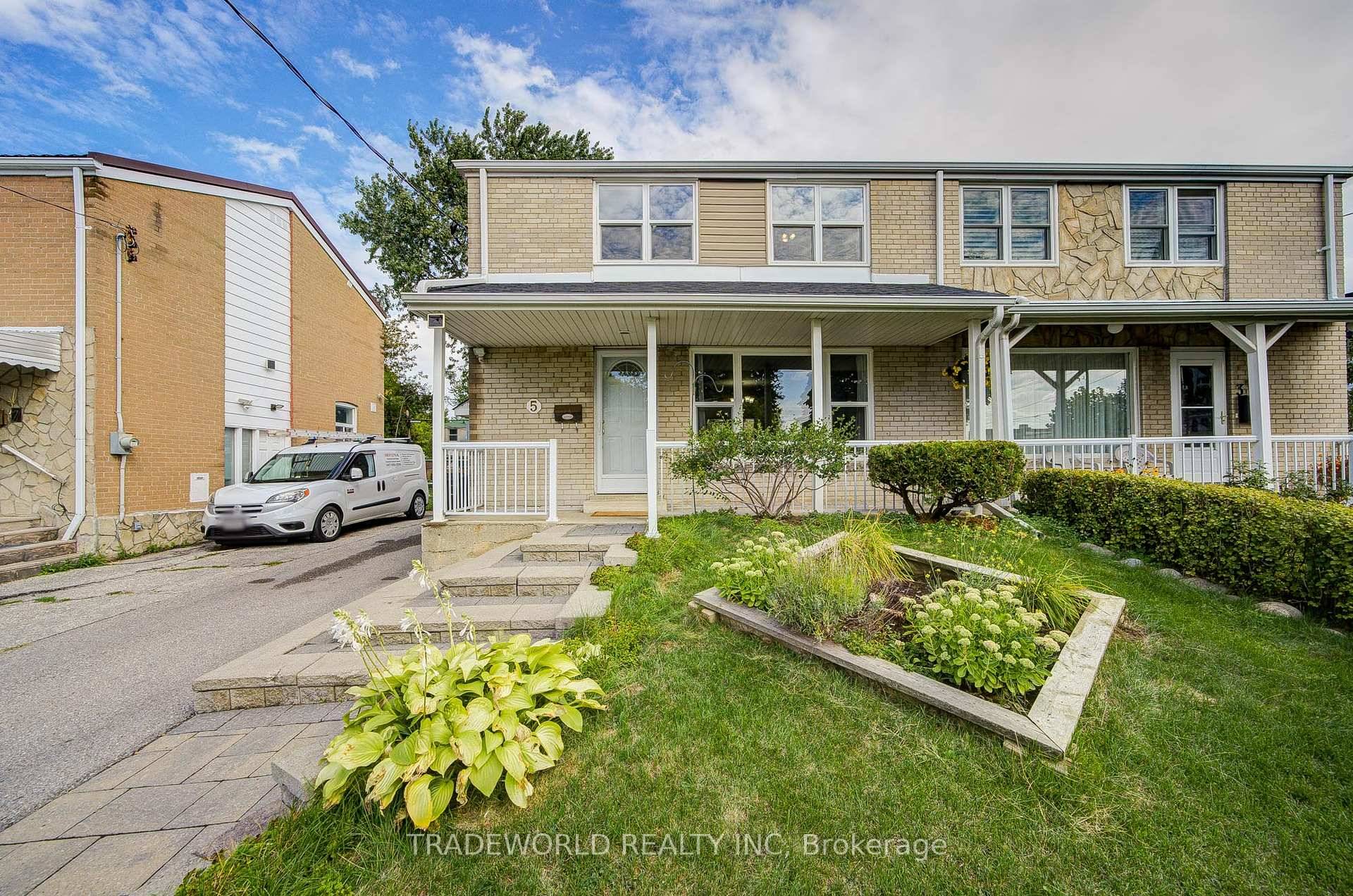 Discover Your Dream Home At 5 Woodfern Drive, Toronto !
