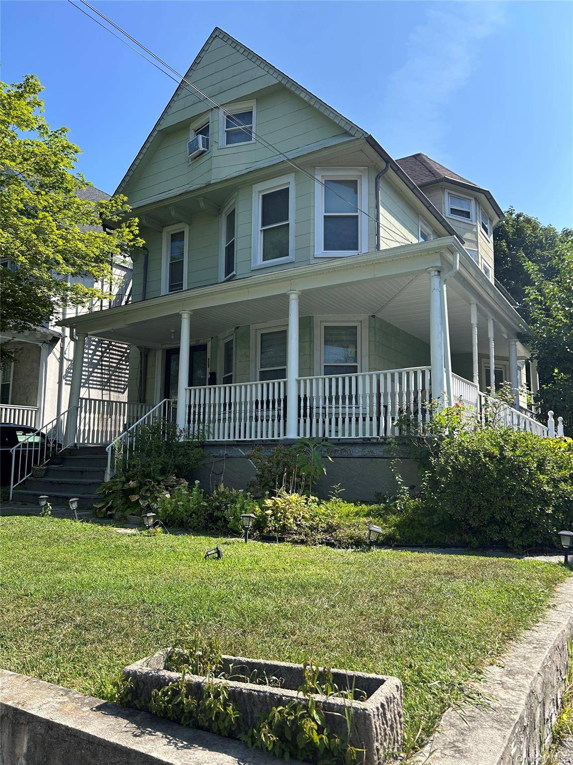 Welcome to this stunning Multi Family residence located in the heart of Mount Vernon.