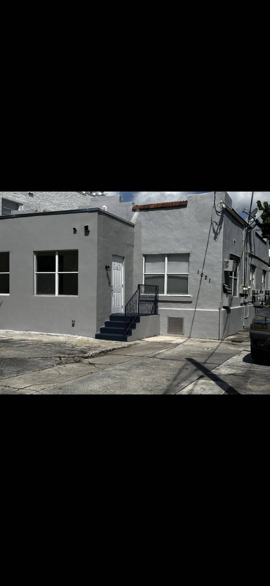 Investment opportunity to own two well maintained, fully leased duplexes.