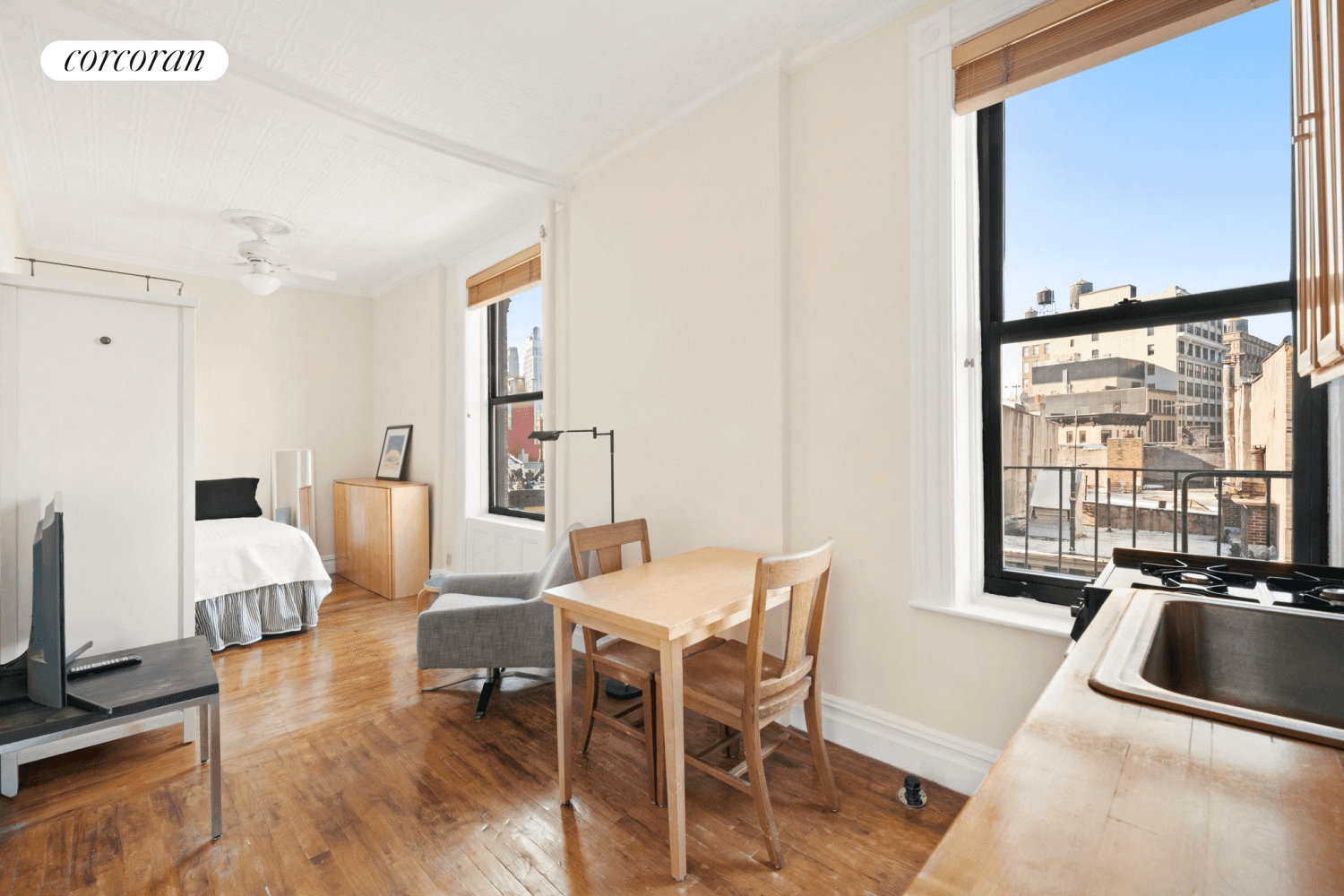 PRIME LOCATION ALERT ! Welcome to this charming and cozy studio apartment situated on the top floor 6th floor of a well maintained walk up building.