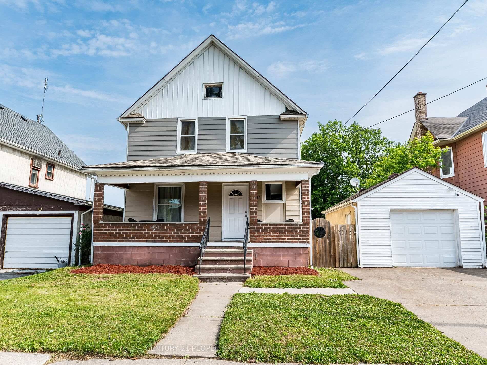 Exceptional opportunity to own a Detached 2 Story house for Living Investment ; 4 Br, 3Wr ; big lot 50x100 Backing on To Green Space ; DTC Zoned ; Buyers ...