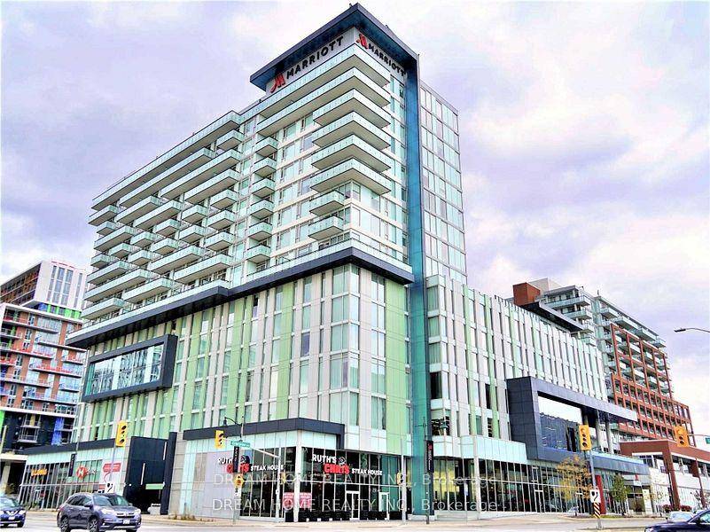 Excellent Location Luxury 2 Bedrooms 2 Baths Lower Penthouse.