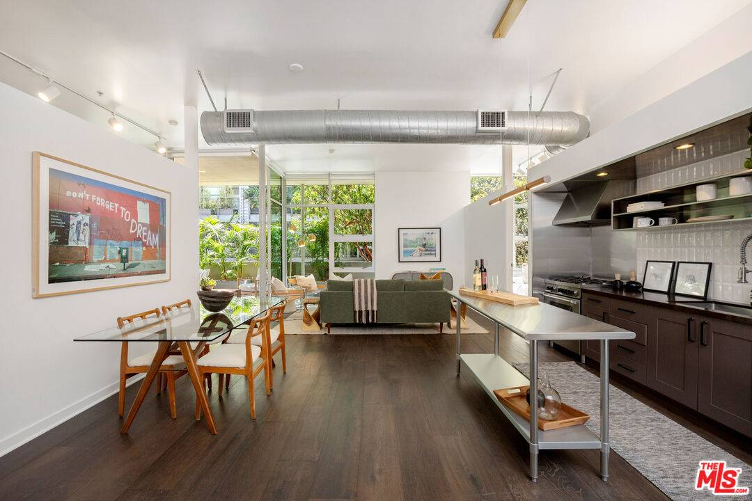 4080   Glencoe Ave 2BR Marina Del Rey La