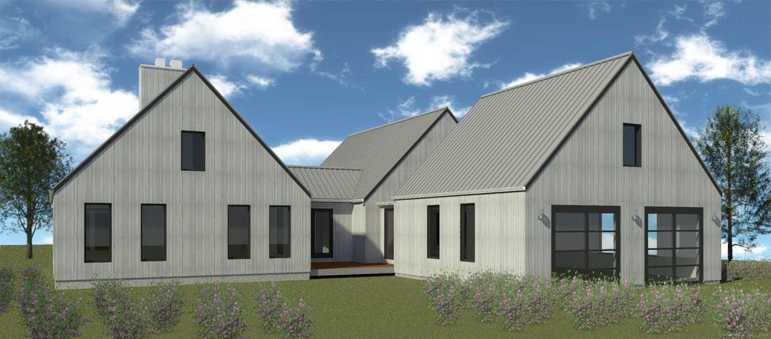 River Views ! Beautiful and peaceful setting on 2.