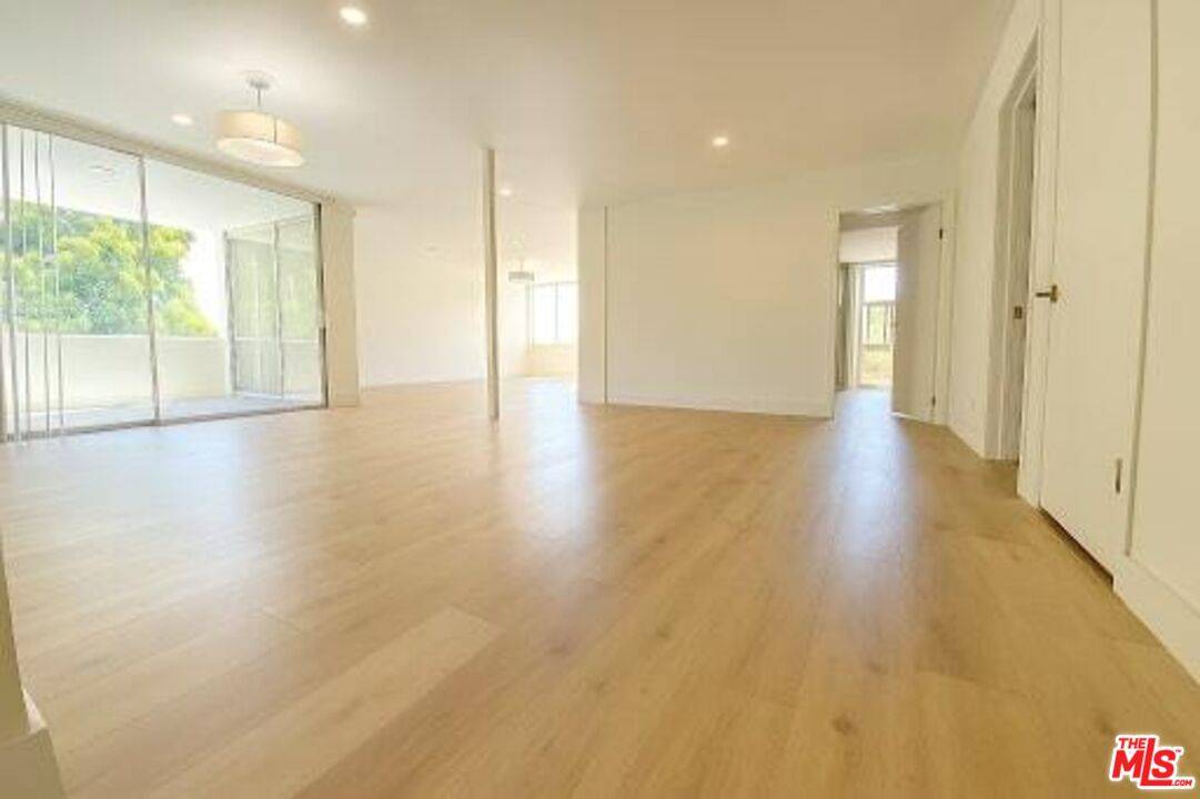 9221   Charleville Blvd 3BR Beverly Hills La