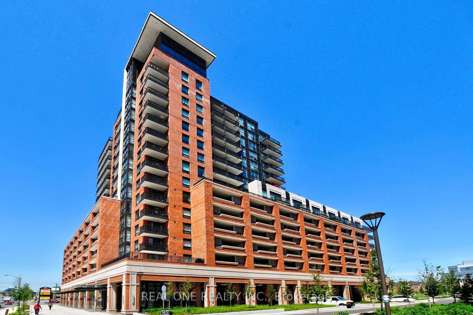 Luxuriously Treviso III building, The best layout 1 Bdrm Den, 578 Sqft With One Parking And One Locker.