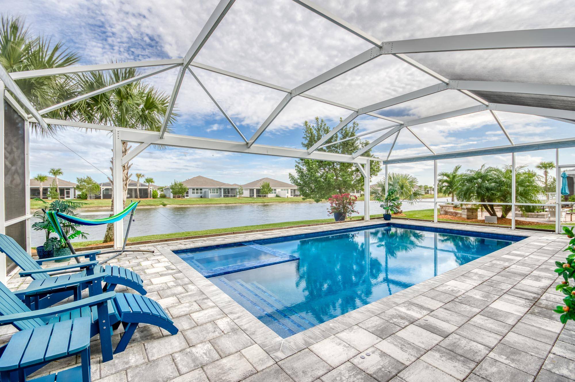 Move right into this stunning 3BD 2BA flex room home in the sought after 55 community of Del Webb.