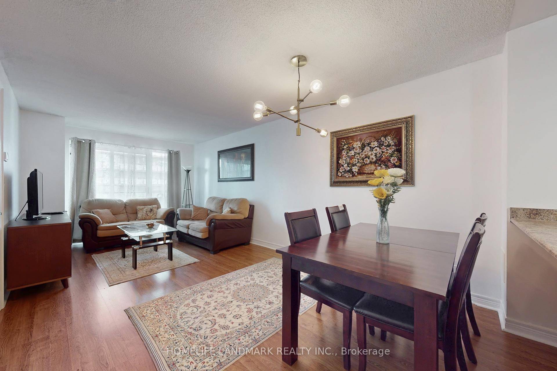 Welcome to 212 Eglinton Ave E, Unit 908 !